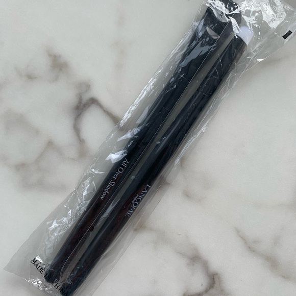 LANCÔME All over eyeshadow and liner brush set - Picture 2 of 2